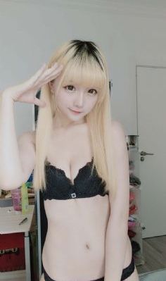 女生t恤欧美头像_粤语中字在线观看