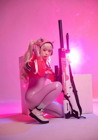 日韩精品最新在线女帝薰子_HD高清视频观看