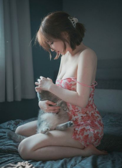 扒开腿狂躁女人爽出白浆a片小说_无删减完整版在线观看